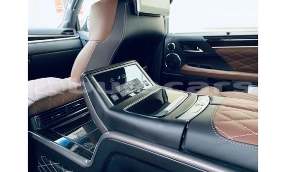 Acheter Import Voiture Lexus LX Noir à Import - Dubai, Central Acheter Import Voiture Lexus LX Noir à Import - Dubai, Central