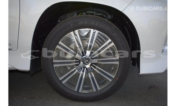 Acheter Import Voiture Lexus LX Blanc à Import - Dubai, Central Acheter Import Voiture Lexus LX Blanc à Import - Dubai, Central