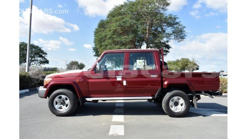 Big with watermark toyota land cruiser central import dubai 5702