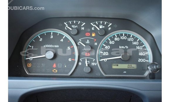 Acheter Import Voiture Toyota Land Cruiser Rouge à Import - Dubai, Central Acheter Import Voiture Toyota Land Cruiser Rouge à Import - Dubai, Central