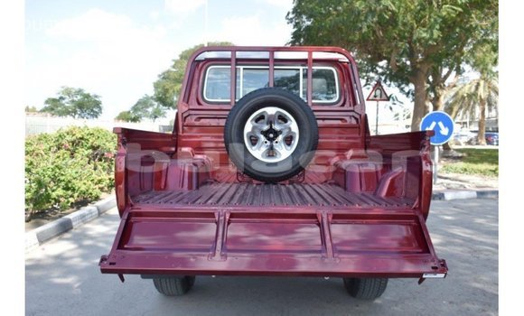 Acheter Import Voiture Toyota Land Cruiser Rouge à Import - Dubai, Central Acheter Import Voiture Toyota Land Cruiser Rouge à Import - Dubai, Central