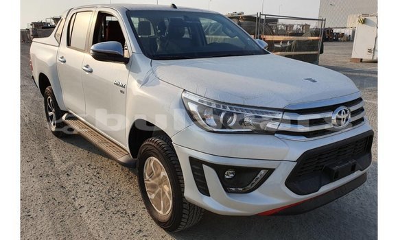 Buy Import Toyota Hilux White Car in Import - Dubai in Central Buy Import Toyota Hilux White Car in Import - Dubai in Central
