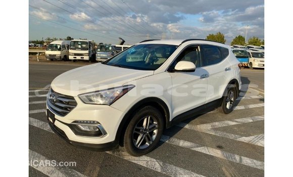 Buy Import Hyundai Santa Fe White Car in Import - Dubai in Central Buy Import Hyundai Santa Fe White Car in Import - Dubai in Central