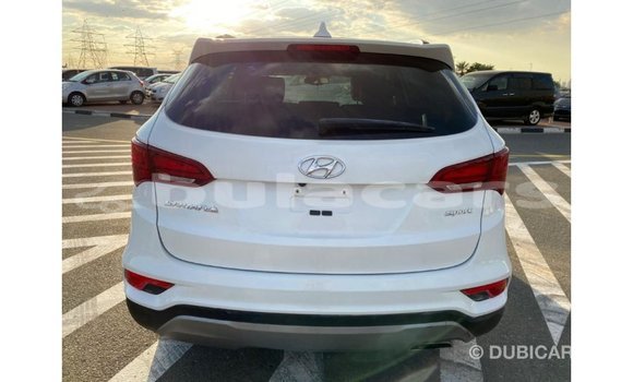 Buy Import Hyundai Santa Fe White Car in Import - Dubai in Central Buy Import Hyundai Santa Fe White Car in Import - Dubai in Central
