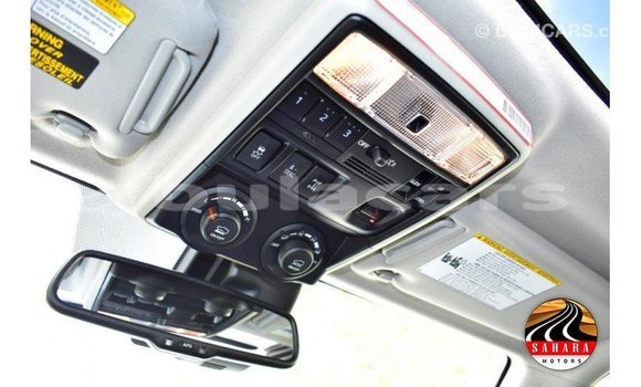 Acheter Import Voiture Toyota 4Runner Blanc à Import - Dubai, Central Acheter Import Voiture Toyota 4Runner Blanc à Import - Dubai, Central