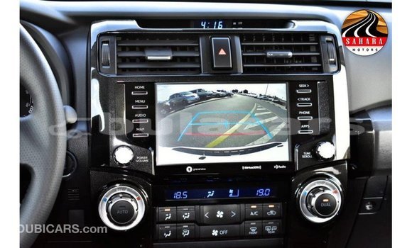 Acheter Import Voiture Toyota 4Runner Blanc à Import - Dubai, Central Acheter Import Voiture Toyota 4Runner Blanc à Import - Dubai, Central