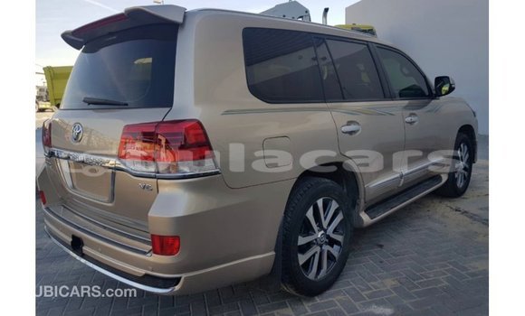 Acheter Import Voiture Toyota Land Cruiser Autre à Import - Dubai, Central Acheter Import Voiture Toyota Land Cruiser Autre à Import - Dubai, Central
