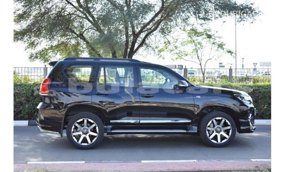 Acheter Import Voiture Toyota Prado Noir à Import - Dubai, Central Acheter Import Voiture Toyota Prado Noir à Import - Dubai, Central