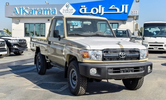 Buy Import Toyota Land Cruiser Beige Car in Import - Dubai in Central Buy Import Toyota Land Cruiser Beige Car in Import - Dubai in Central
