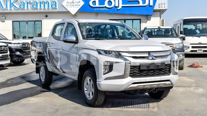 Big with watermark mitsubishi l200 central import dubai 5724