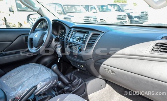 Buy Import Mitsubishi L200 White Car in Import - Dubai in Central Buy Import Mitsubishi L200 White Car in Import - Dubai in Central