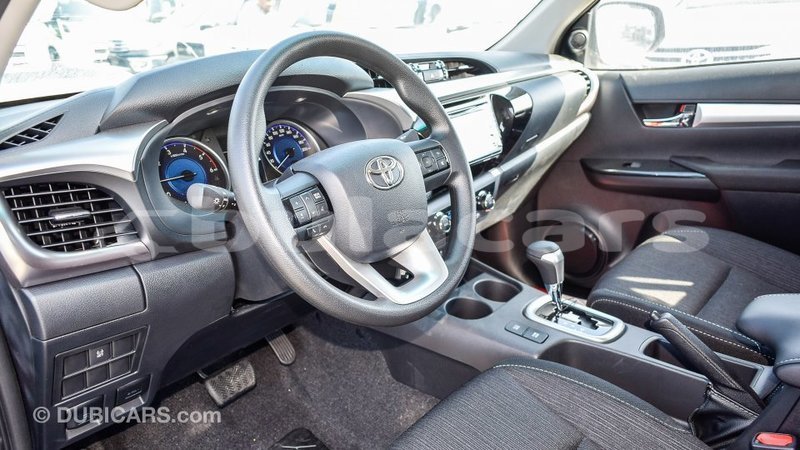 Big with watermark toyota hilux central import dubai 5725