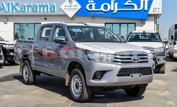 Acheter Import Voiture Toyota Hilux Gris à Import - Dubai, Central Acheter Import Voiture Toyota Hilux Gris à Import - Dubai, Central