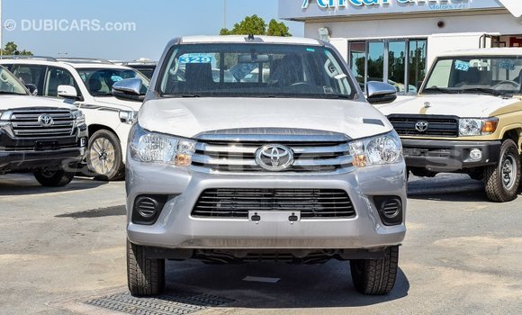 Acheter Import Voiture Toyota Hilux Gris à Import - Dubai, Central Acheter Import Voiture Toyota Hilux Gris à Import - Dubai, Central