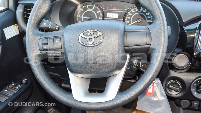 Big with watermark toyota hilux central import dubai 5727