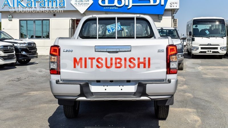 Big with watermark mitsubishi l200 central import dubai 5728