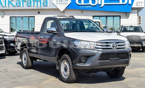 Acheter Import Voiture Toyota Hilux Gris à Import - Dubai, Central Acheter Import Voiture Toyota Hilux Gris à Import - Dubai, Central