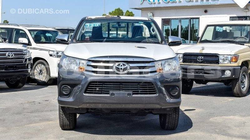 Big with watermark toyota hilux central import dubai 5729