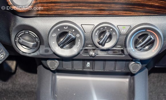 Buy Import Toyota Hilux White Car in Import - Dubai in Central Buy Import Toyota Hilux White Car in Import - Dubai in Central