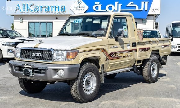 Buy Import Toyota Land Cruiser Beige Car in Import - Dubai in Central Buy Import Toyota Land Cruiser Beige Car in Import - Dubai in Central