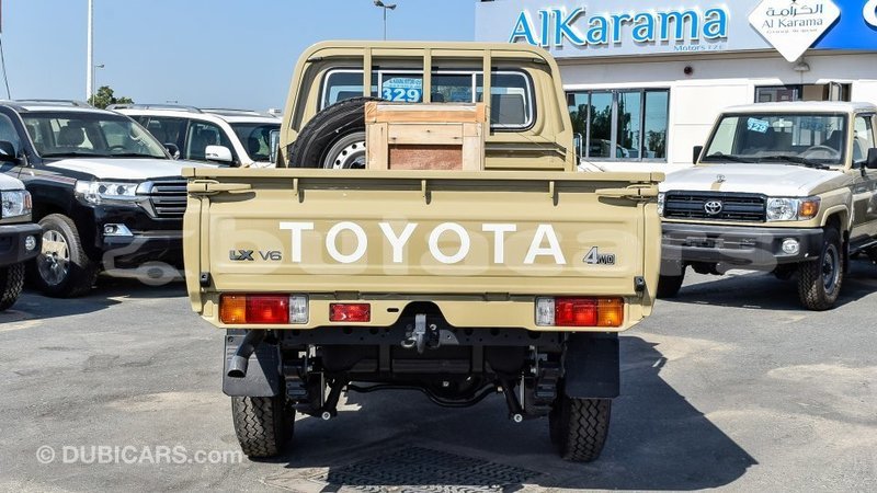 Big with watermark toyota land cruiser central import dubai 5733