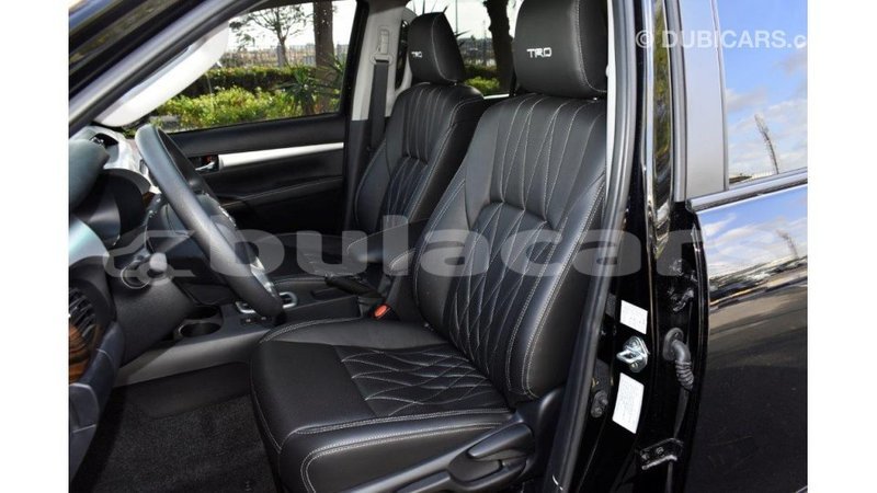 Big with watermark toyota hilux central import dubai 5738