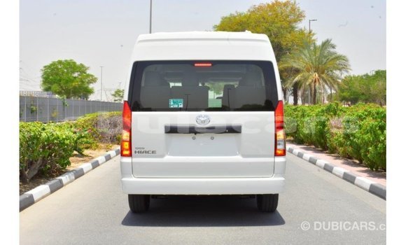 Acheter Import Voiture Toyota Hiace Blanc à Import - Dubai, Central Acheter Import Voiture Toyota Hiace Blanc à Import - Dubai, Central