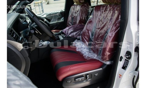 Acheter Import Voiture Lexus LX Blanc à Import - Dubai, Central Acheter Import Voiture Lexus LX Blanc à Import - Dubai, Central