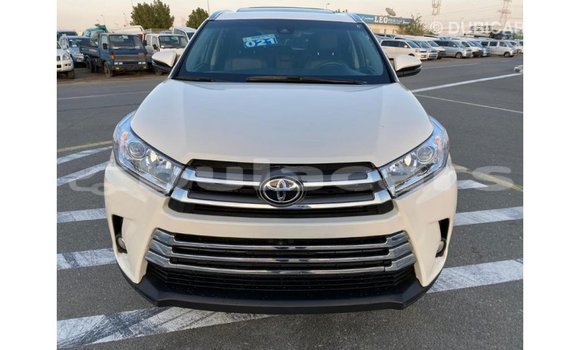 Buy Import Toyota Highlander White Car in Import - Dubai in Central Buy Import Toyota Highlander White Car in Import - Dubai in Central