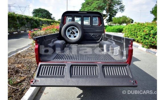 Acheter Import Voiture Toyota Land Cruiser Rouge à Import - Dubai, Central Acheter Import Voiture Toyota Land Cruiser Rouge à Import - Dubai, Central