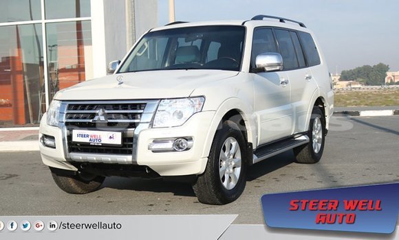 Acheter Import Voiture Mitsubishi Pajero Blanc à Import - Dubai, Central Acheter Import Voiture Mitsubishi Pajero Blanc à Import - Dubai, Central