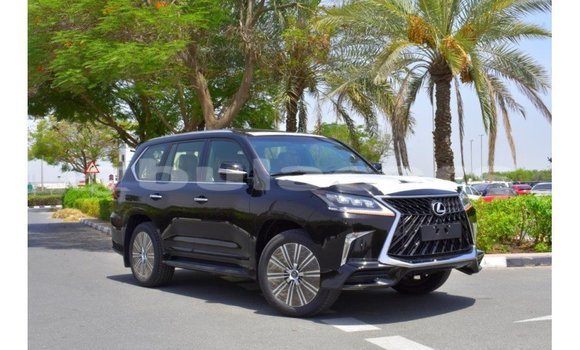 Acheter Import Voiture Lexus LX Noir à Import - Dubai, Central Acheter Import Voiture Lexus LX Noir à Import - Dubai, Central