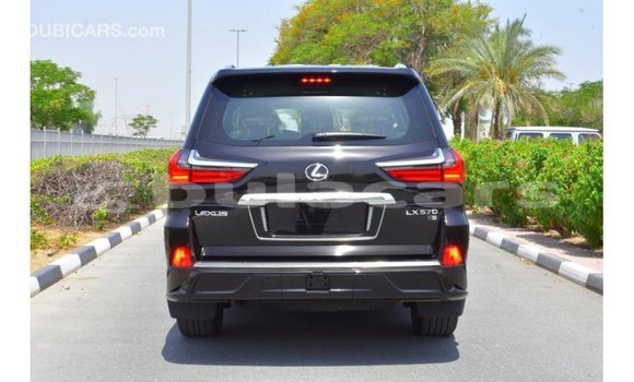 Acheter Import Voiture Lexus LX Noir à Import - Dubai, Central Acheter Import Voiture Lexus LX Noir à Import - Dubai, Central