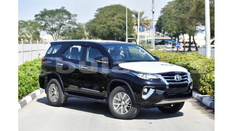 Big with watermark toyota fortuner central import dubai 5772