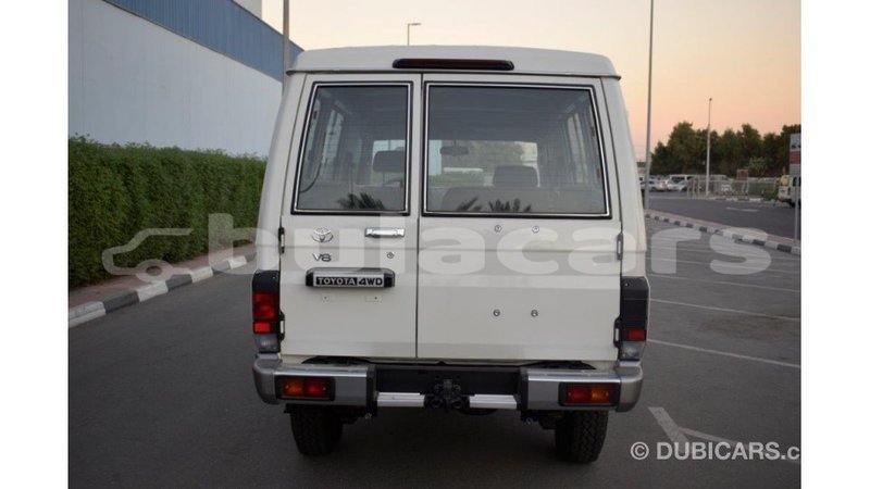 Big with watermark toyota land cruiser central import dubai 5778