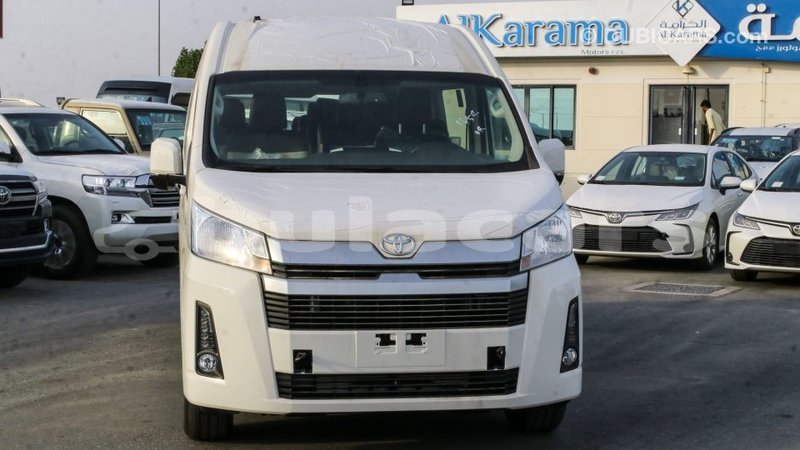 Big with watermark toyota hiace central import dubai 5781