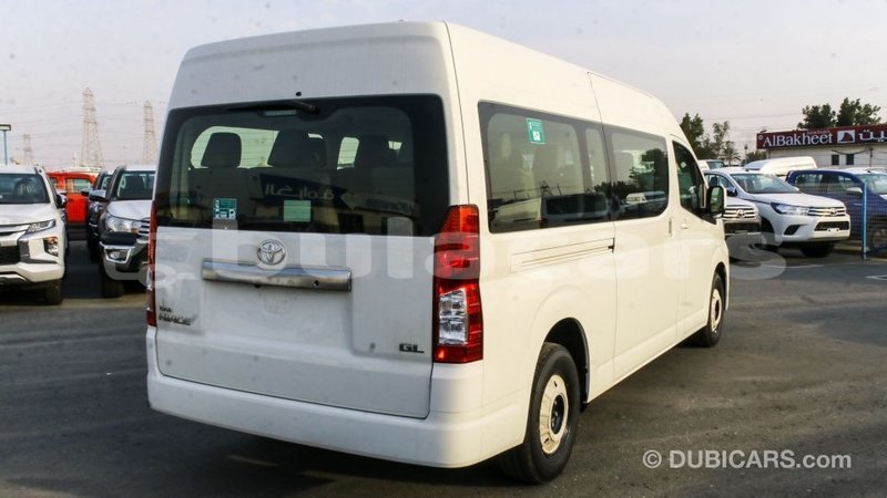 Big with watermark toyota hiace central import dubai 5781