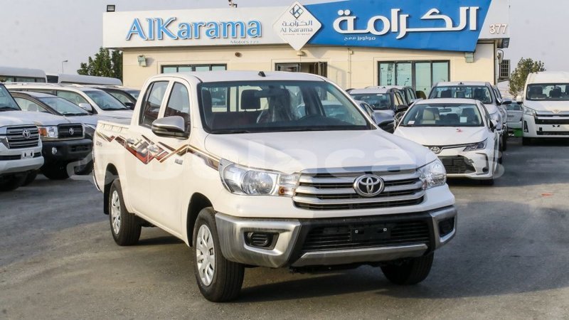 Big with watermark toyota hilux central import dubai 5782