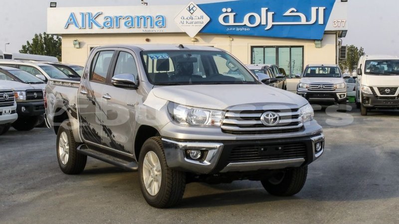 Big with watermark toyota hilux central import dubai 5783