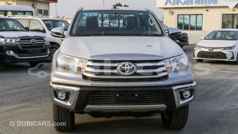 Big with watermark toyota hilux central import dubai 5783