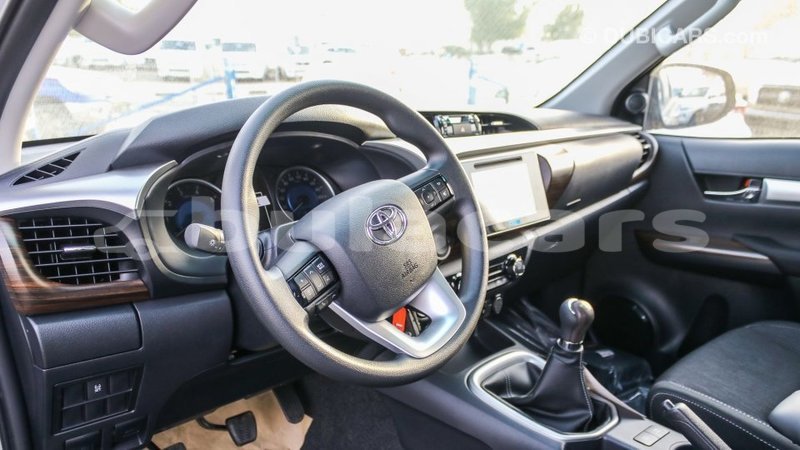Big with watermark toyota hilux central import dubai 5783