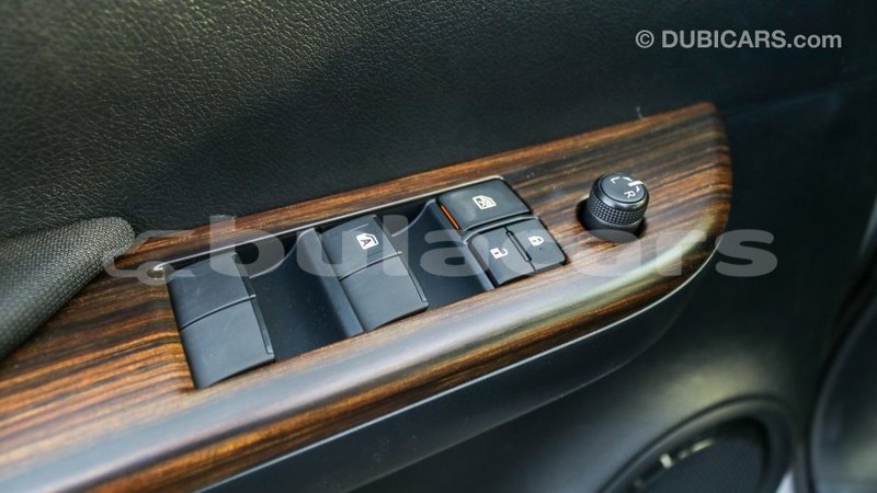Big with watermark toyota hilux central import dubai 5783