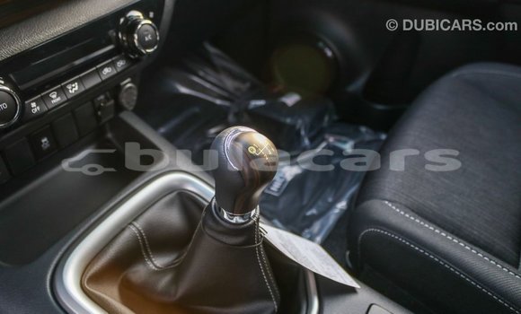 Acheter Import Voiture Toyota Hilux Gris à Import - Dubai, Central Acheter Import Voiture Toyota Hilux Gris à Import - Dubai, Central