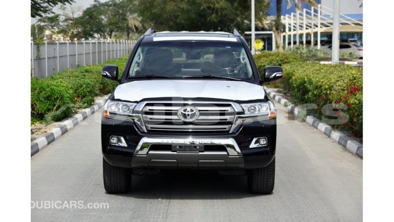 Big with watermark toyota land cruiser central import dubai 5786