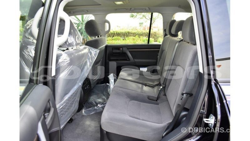 Big with watermark toyota land cruiser central import dubai 5786