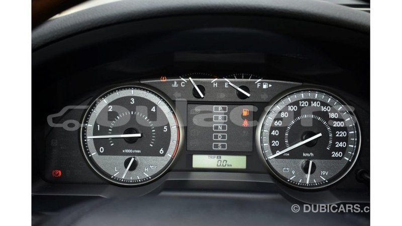 Big with watermark toyota land cruiser central import dubai 5786