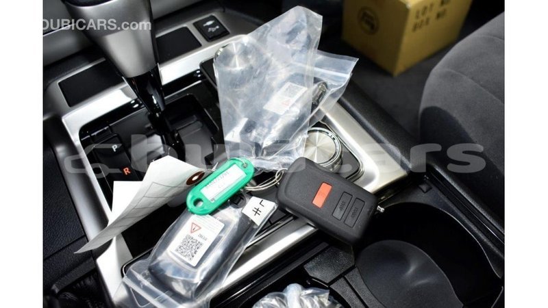 Big with watermark toyota land cruiser central import dubai 5786