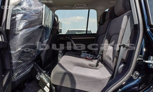 Buy Import Toyota Land Cruiser Black Car in Import - Dubai in Central Buy Import Toyota Land Cruiser Black Car in Import - Dubai in Central