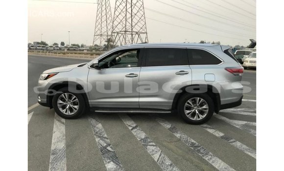 Buy Import Toyota Highlander Grey Car in Import - Dubai in Central Buy Import Toyota Highlander Grey Car in Import - Dubai in Central