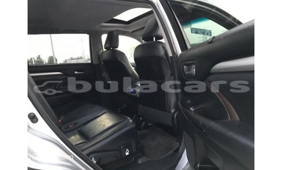 Buy Import Toyota Highlander Grey Car in Import - Dubai in Central Buy Import Toyota Highlander Grey Car in Import - Dubai in Central